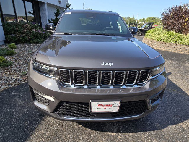 New 2025 Jeep Grand Cherokee Laredo X image 9