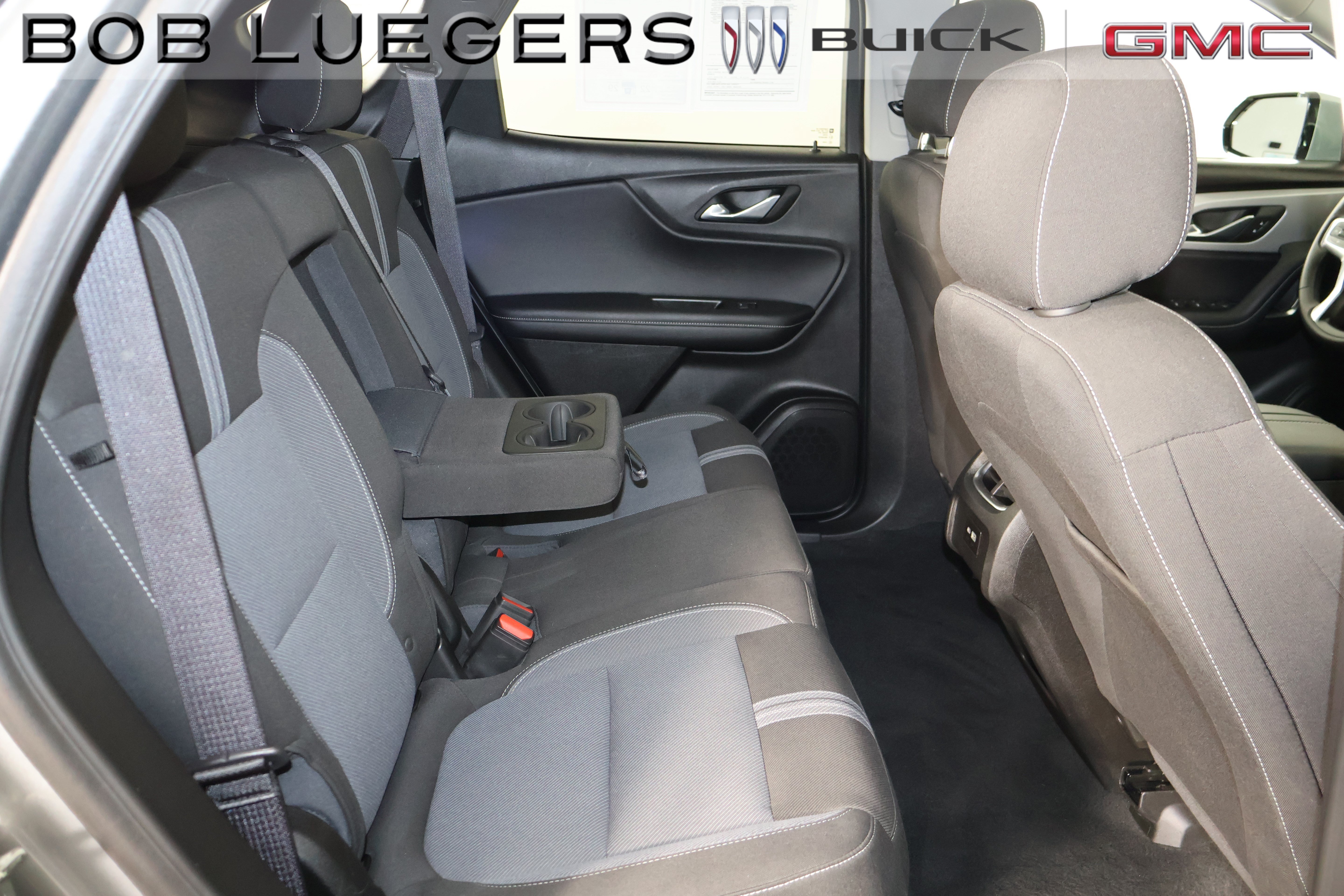 Certified 2025 Chevrolet Blazer LT FWD image 17