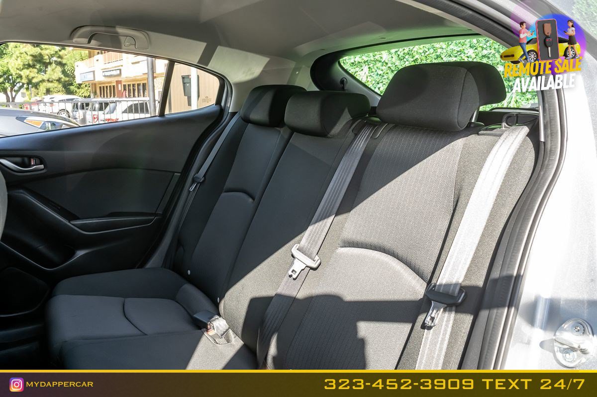 Used 2016 MAZDA MAZDA3 i Sport FWD image 14