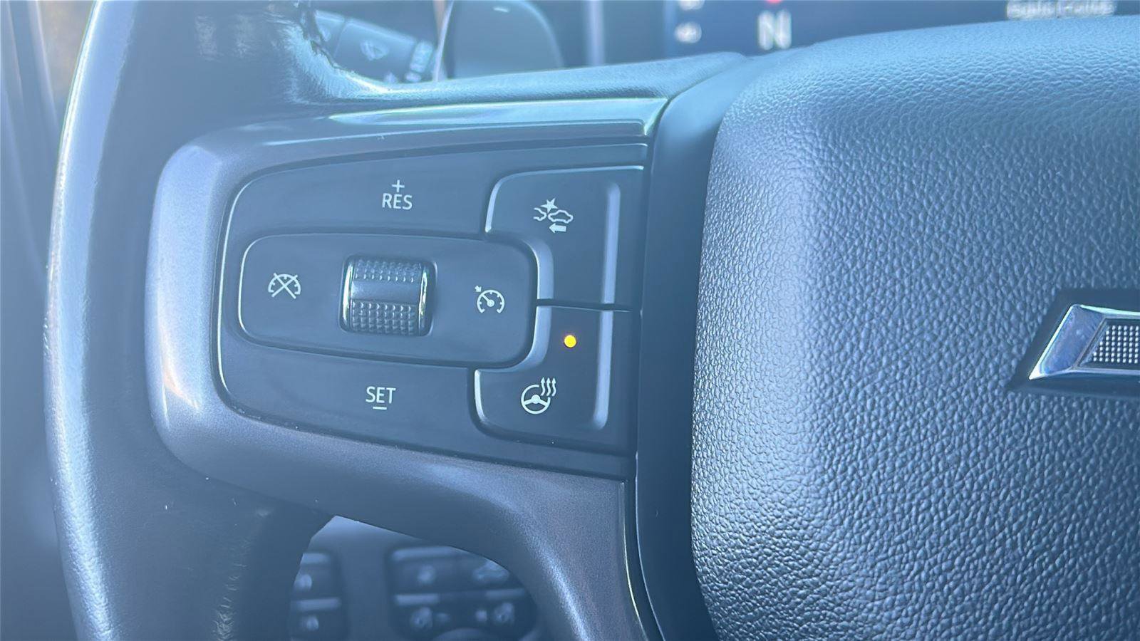 Used 2022 Chevrolet Silverado 1500 ZR2 w/ Technology Package image 19