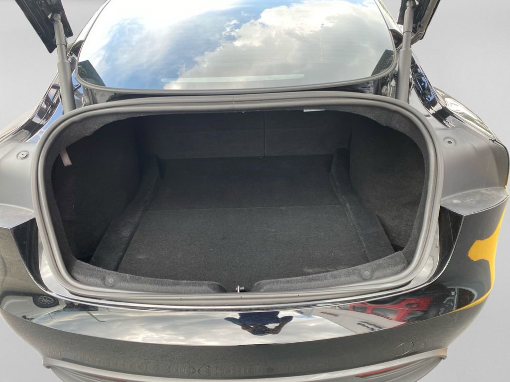 Used 2024 Tesla Model 3 Long Range RWD image 29