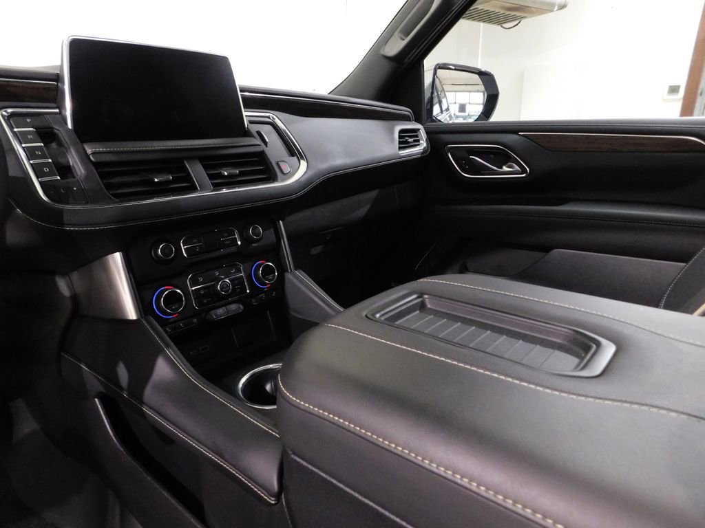Used 2024 Chevrolet Tahoe Premier w/ Premium Package AWD/4WD image 72