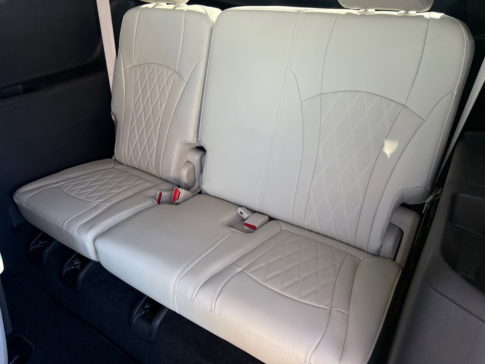 Used 2024 Buick Enclave Avenir w/ Trailering Package, 5000 lbs. image 27