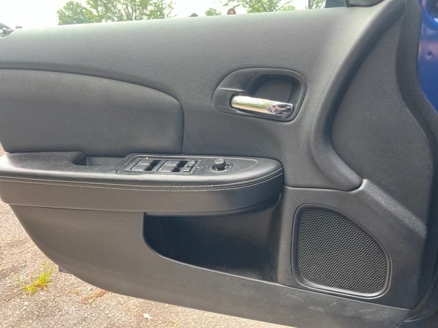 Used 2013 Dodge Avenger SE FWD image 29