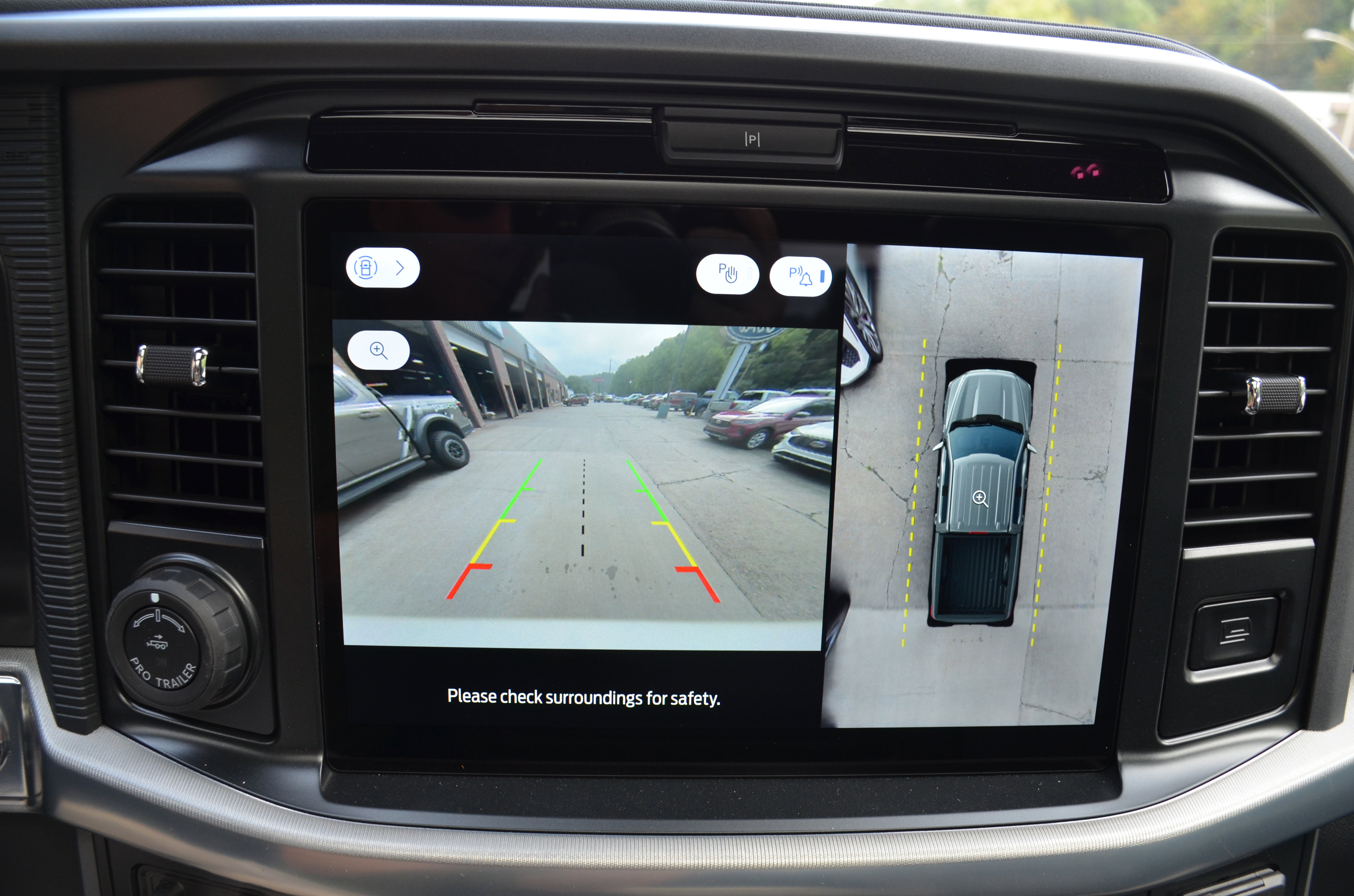 New 2025 Ford F150 Lariat w/ Equipment Group 502A High image 17