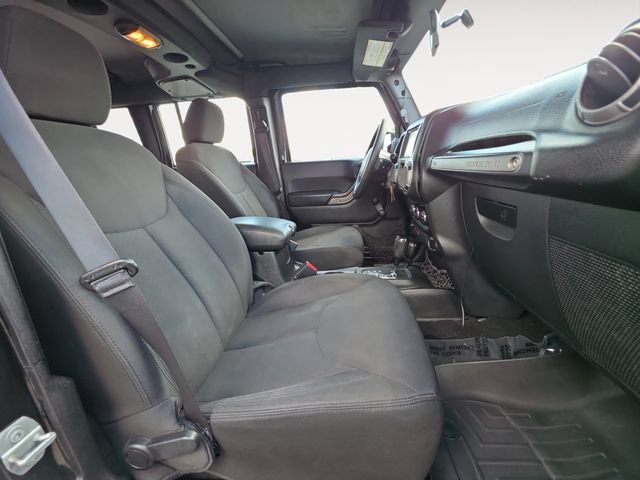 Used 2017 Jeep Wrangler Unlimited Sport AWD/4WD image 15