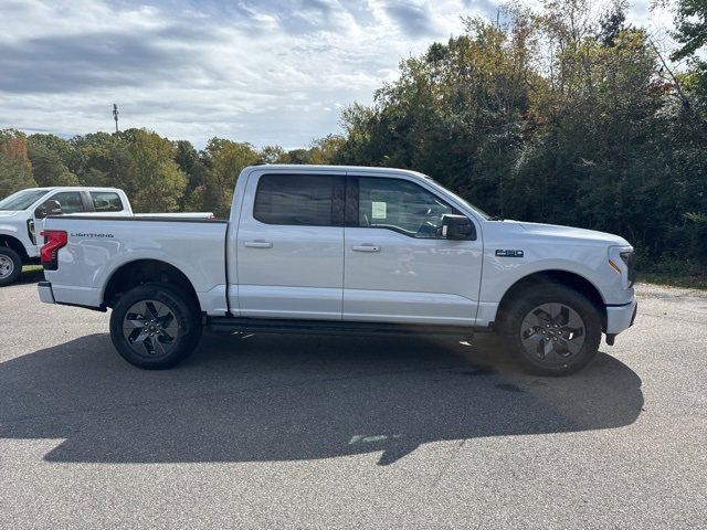 New 2025 Ford F150 Lightning Flash image 3