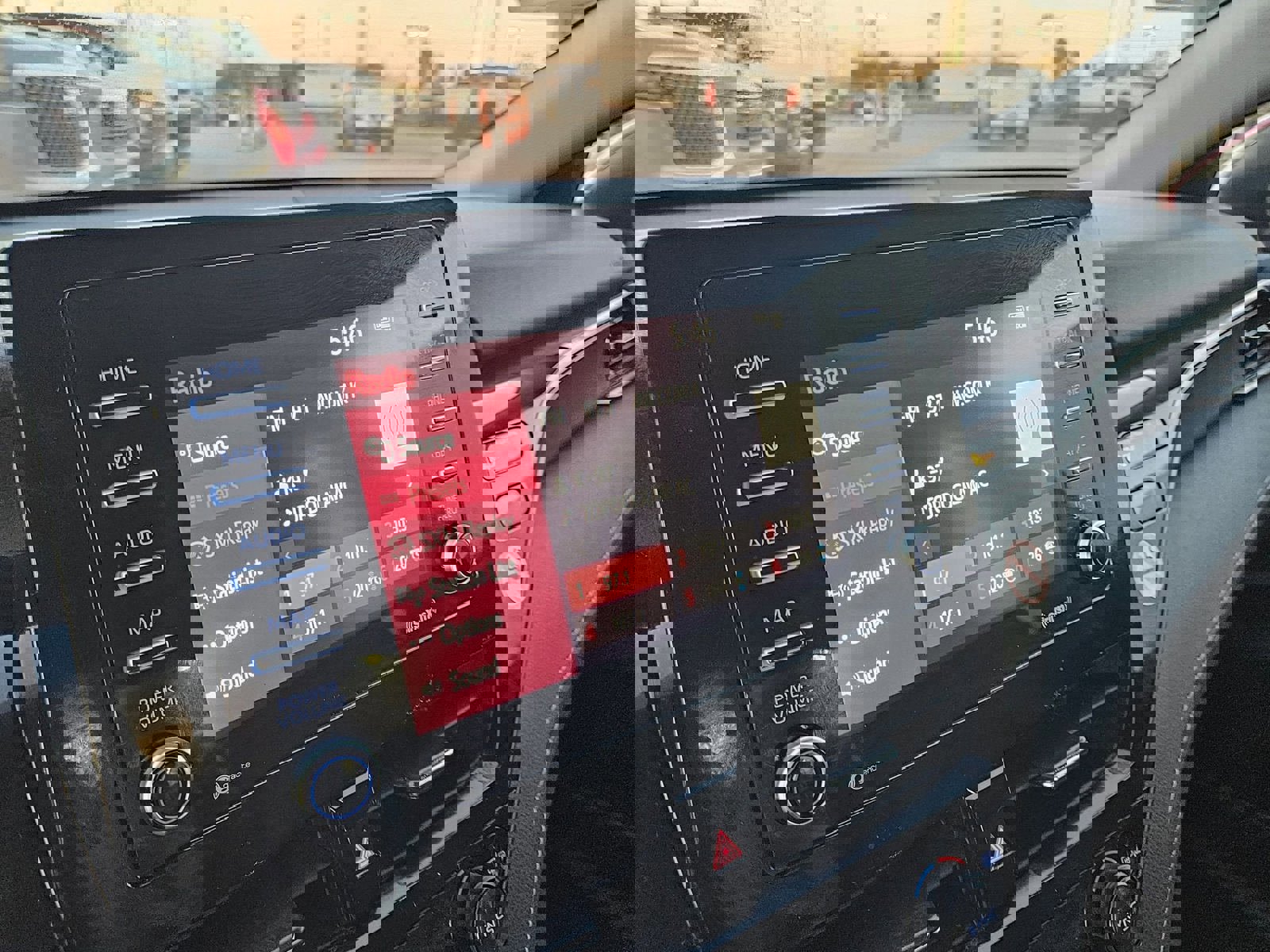 Used 2024 Toyota Camry SE image 18