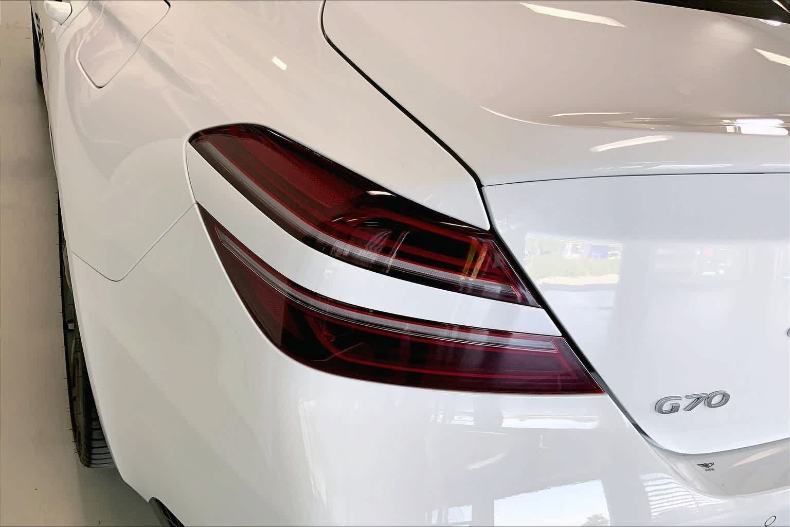 Used 2023 Genesis G70 2.0T w/ Sport Prestige Package RWD image 29