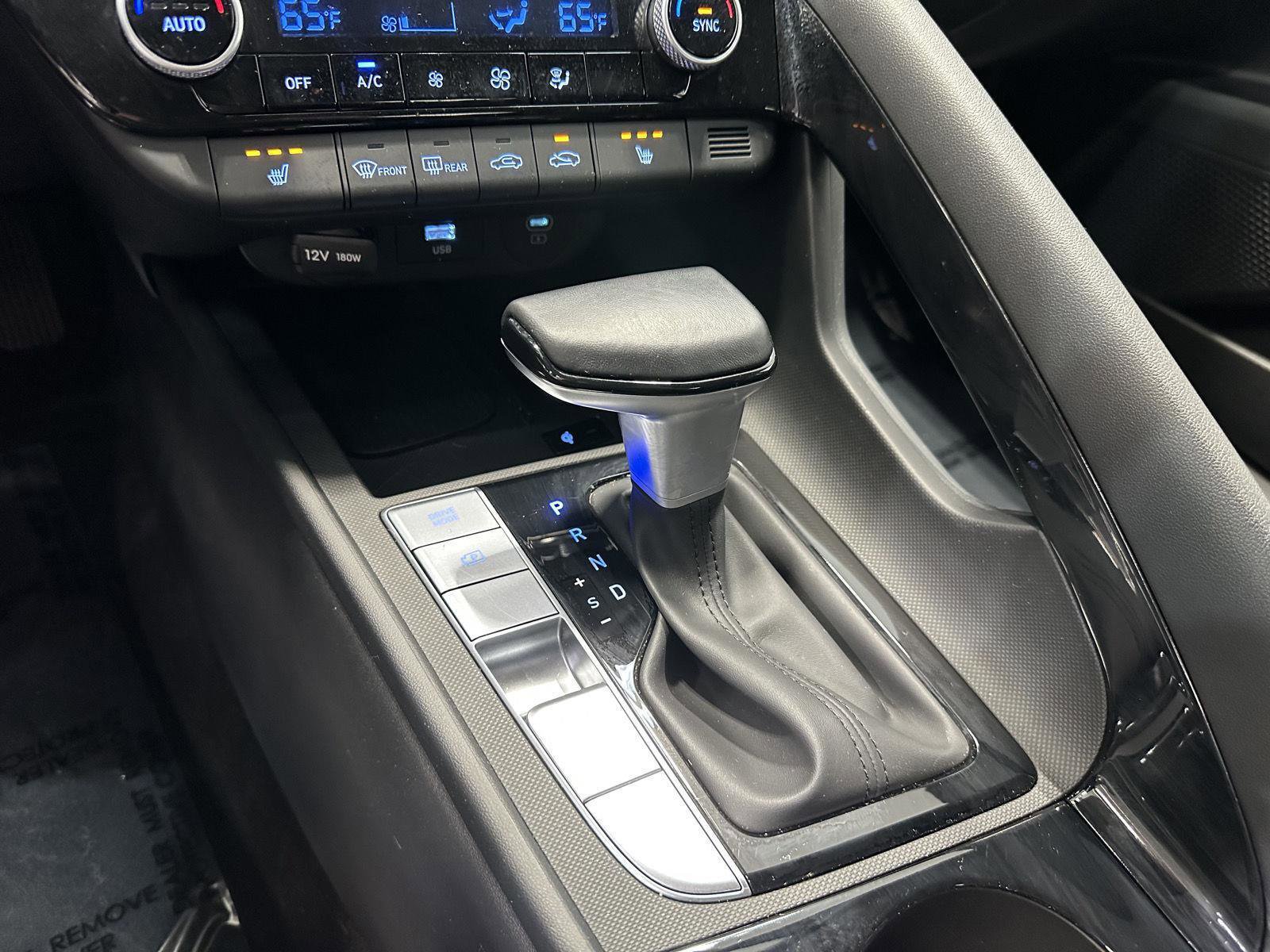 Certified 2024 Hyundai Elantra SEL w/ Convenience Package FWD image 25