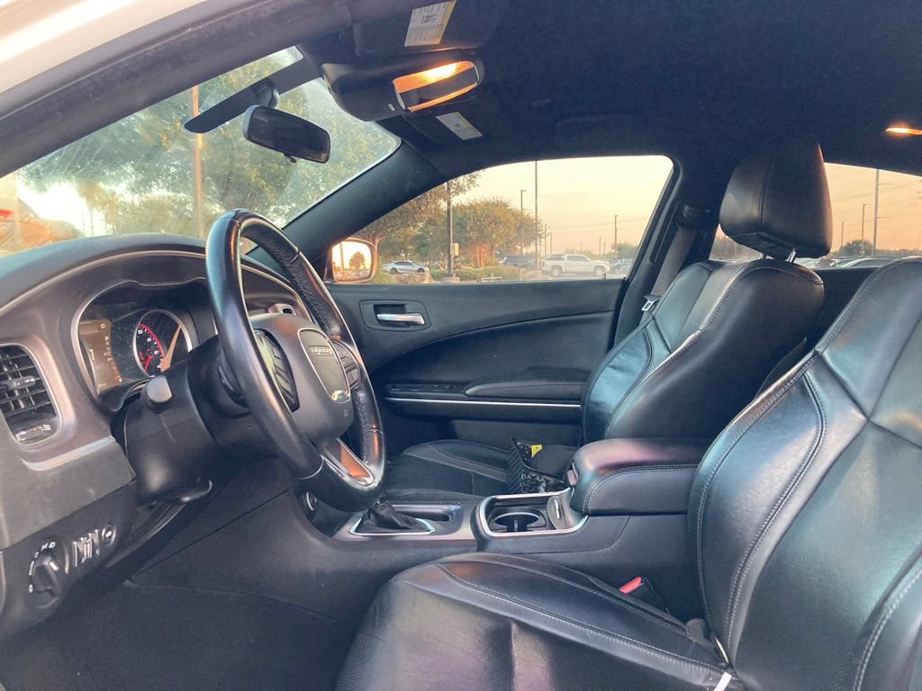 Used 2021 Dodge Charger SXT w/ Leather Interior Group RWD image 8