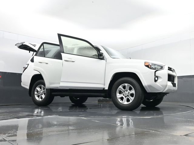 Used 2024 Toyota 4Runner SR5 image 30
