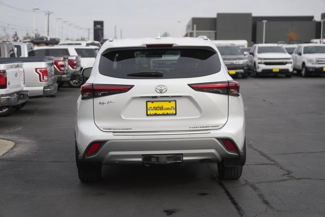 Used 2022 Toyota Highlander Platinum image 7