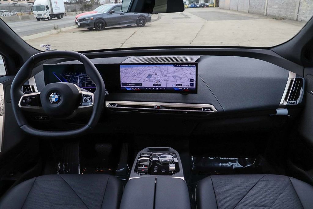 Used 2026 BMW iX xDrive60 w/ Premium Package image 13