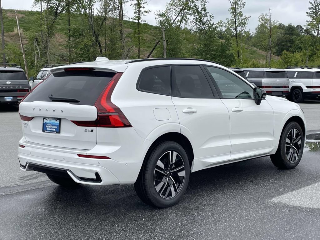 New 2026 Volvo XC60 B5 Plus w/ Protection Package Premier AWD/4WD image 28