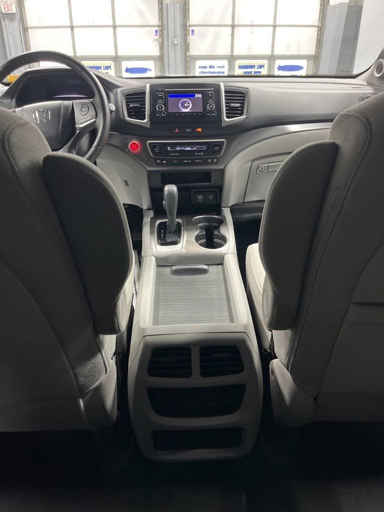 Used 2020 Honda Pilot LX image 33