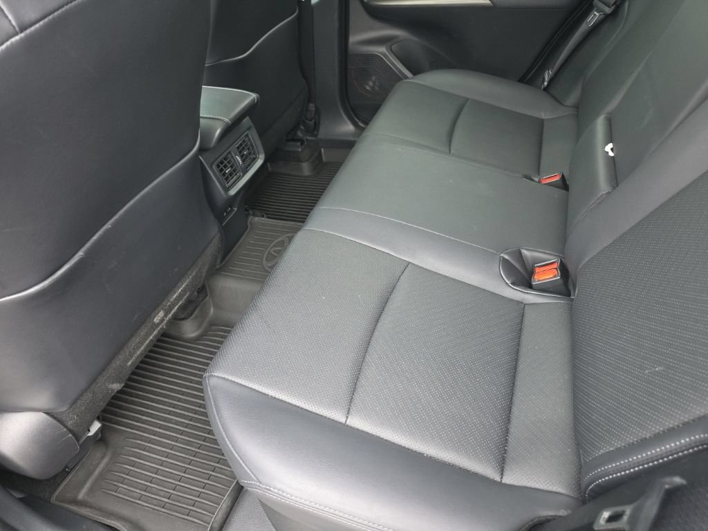 Used 2023 Toyota Venza Limited AWD/4WD image 12