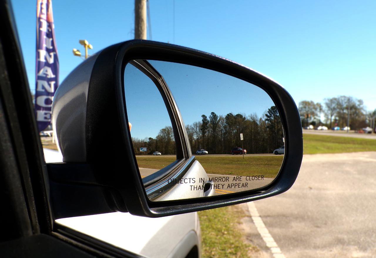 Used 2014 Jeep Cherokee Latitude w/ Comfort/Convenience Group image 23