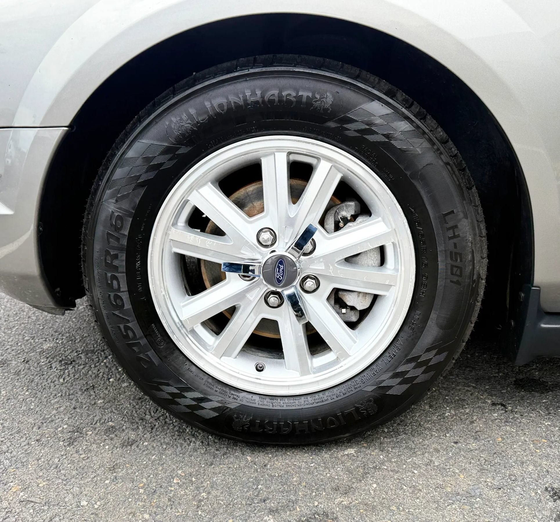 Used 2008 Ford Mustang Convertible RWD image 49
