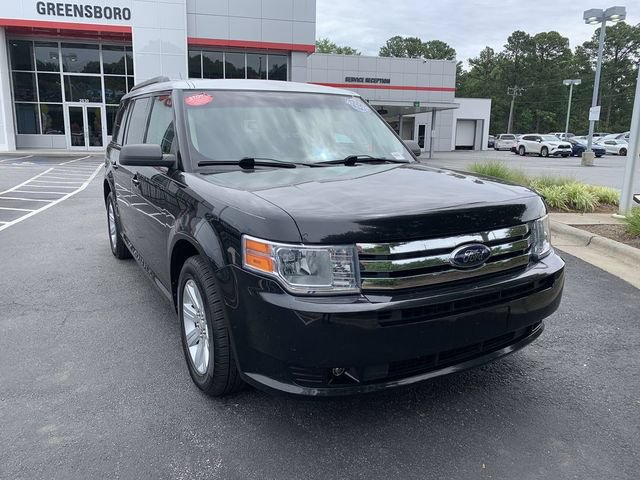 Used 2010 Ford Flex SE FWD image 2