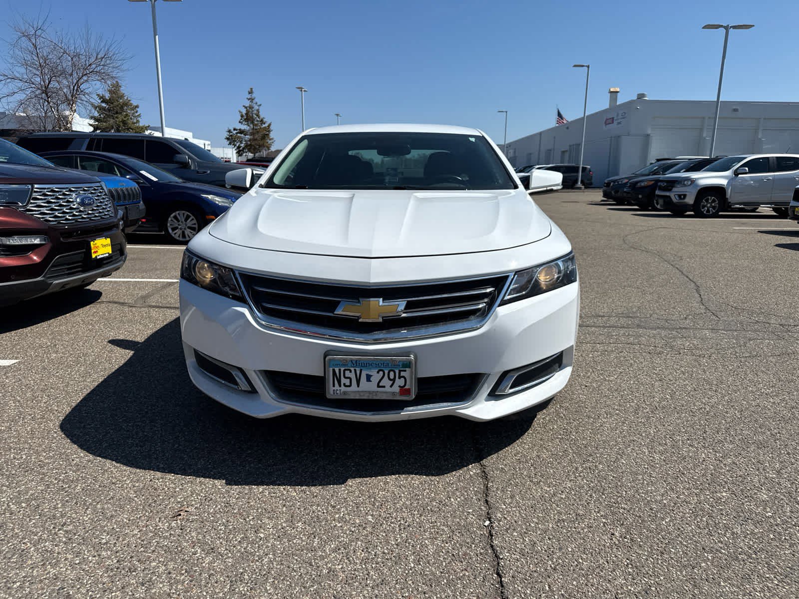 Used 2015 Chevrolet Impala LT w/ Convenience Package image 2