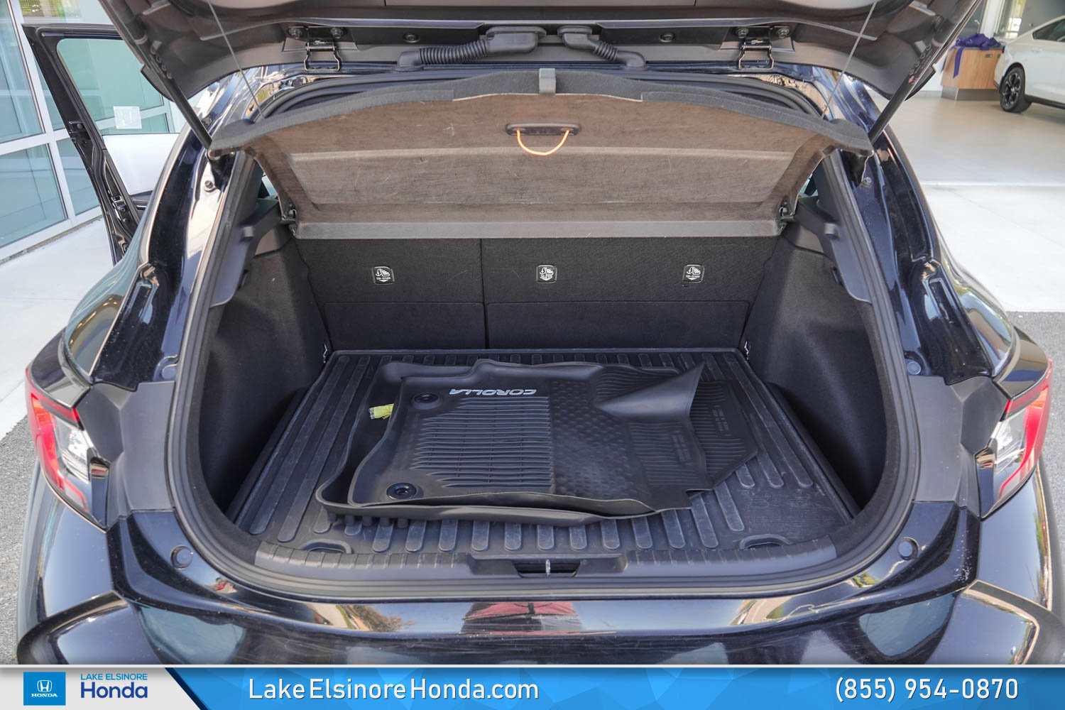 Used 2023 Toyota Corolla XSE image 28