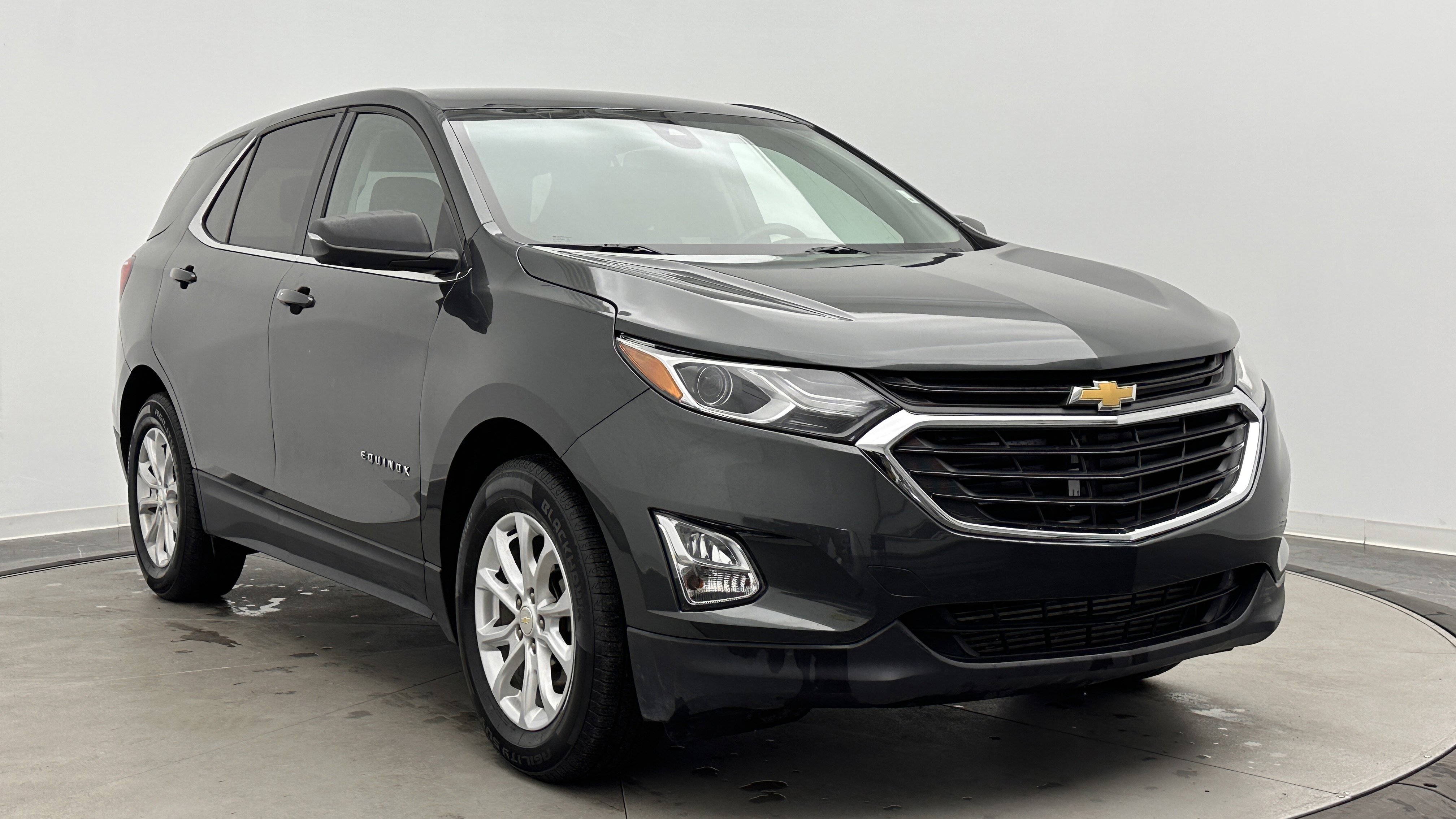 Used 2020 Chevrolet Equinox LT image 3