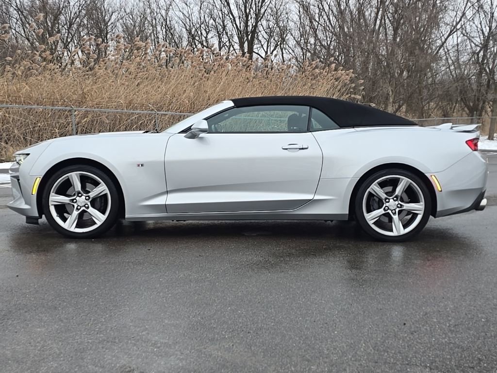 Used 2017 Chevrolet Camaro SS image 4