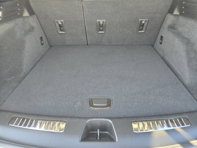 Used 2022 Cadillac XT4 Sport w/ Comfort Package FWD image 32