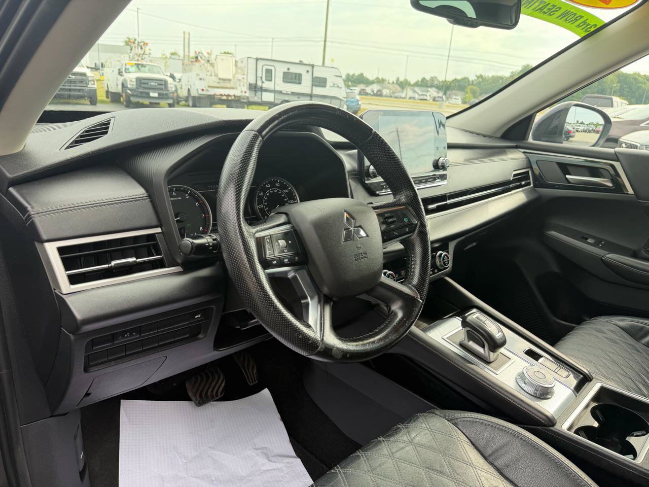 Used 2022 Mitsubishi Outlander SEL AWD/4WD image 18