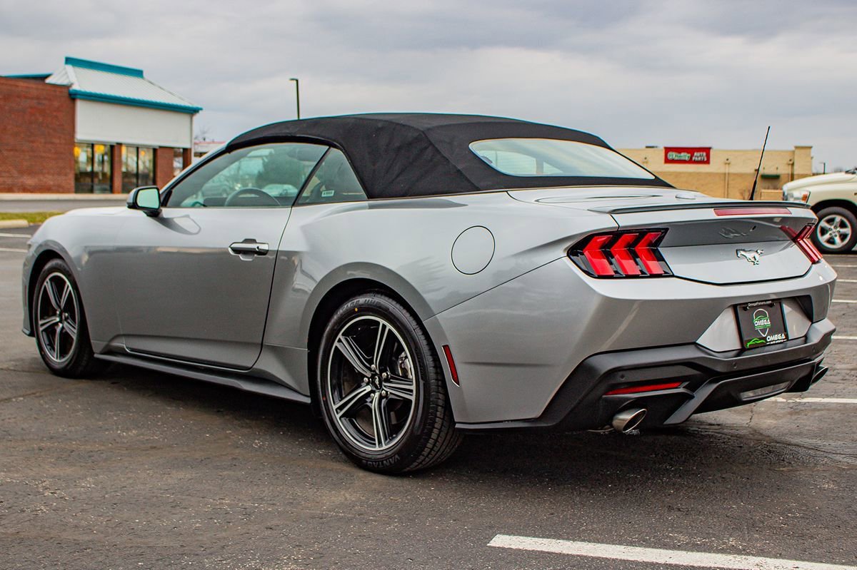 Used 2024 Ford Mustang Premium RWD image 6