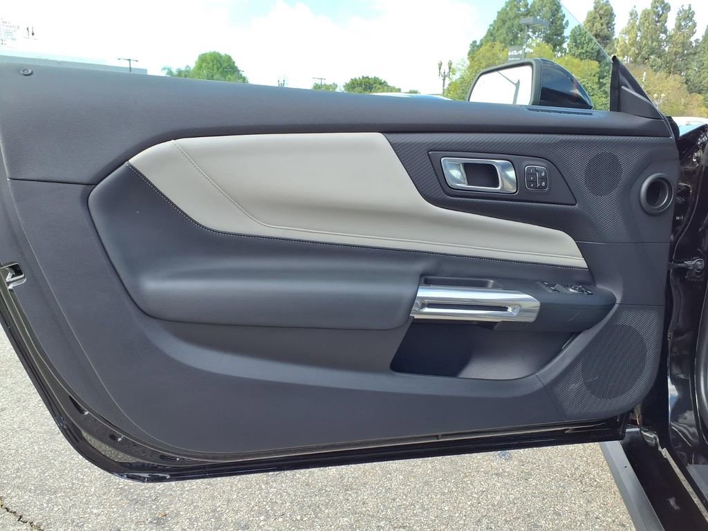 Used 2024 Ford Mustang GT Premium image 8