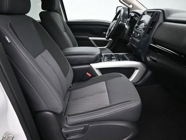 Used 2024 Nissan Titan SV w/ SV Convenience Package image 12