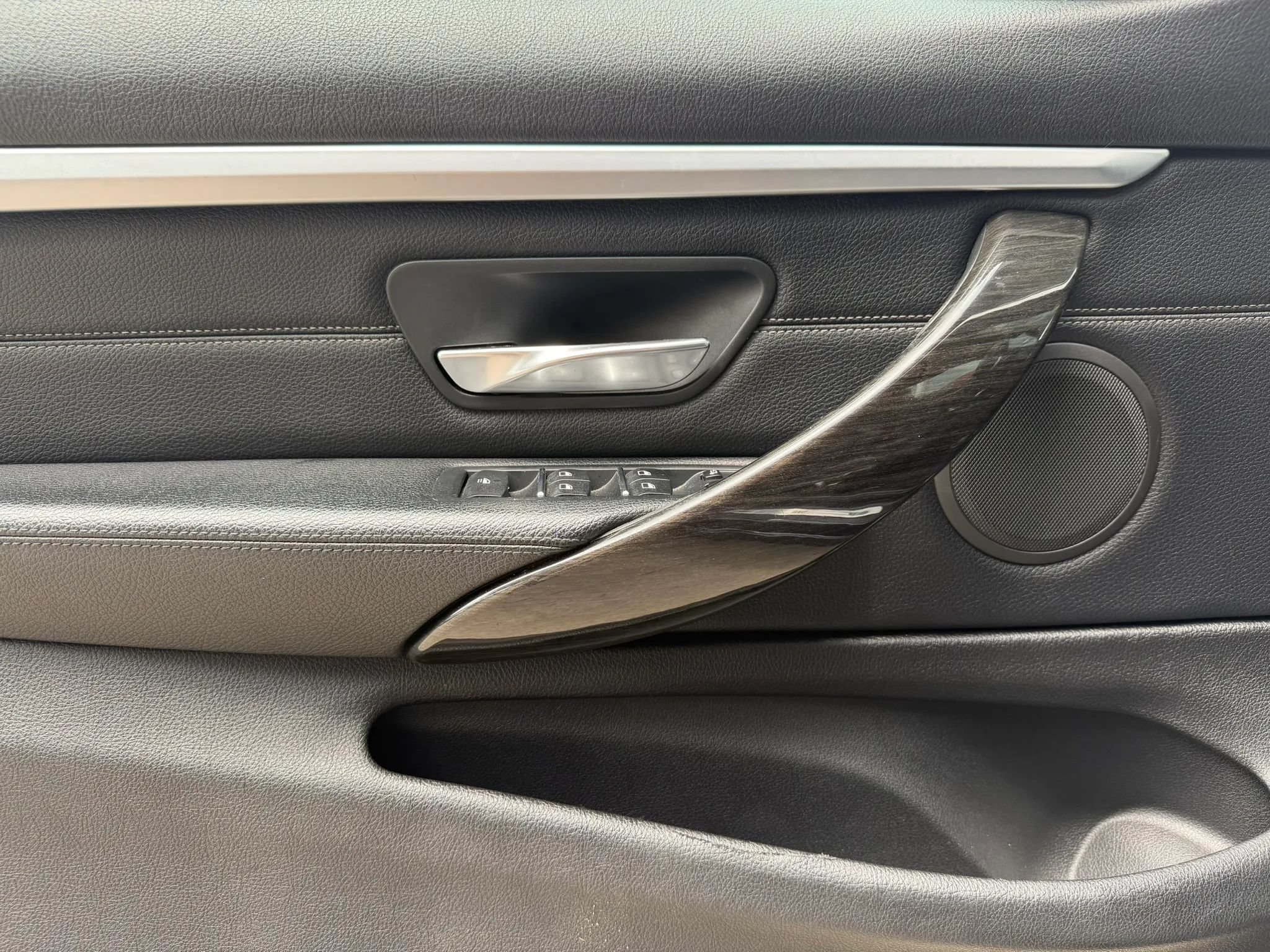 Used 2018 BMW 430i Convertible RWD image 17