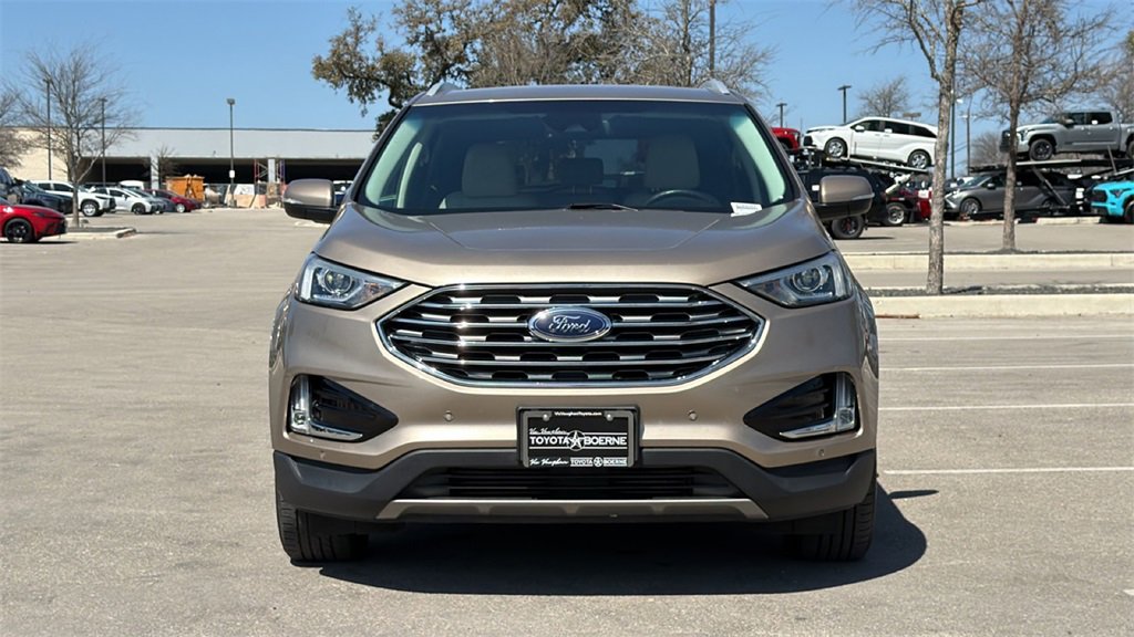 Used 2020 Ford Edge Titanium image 2