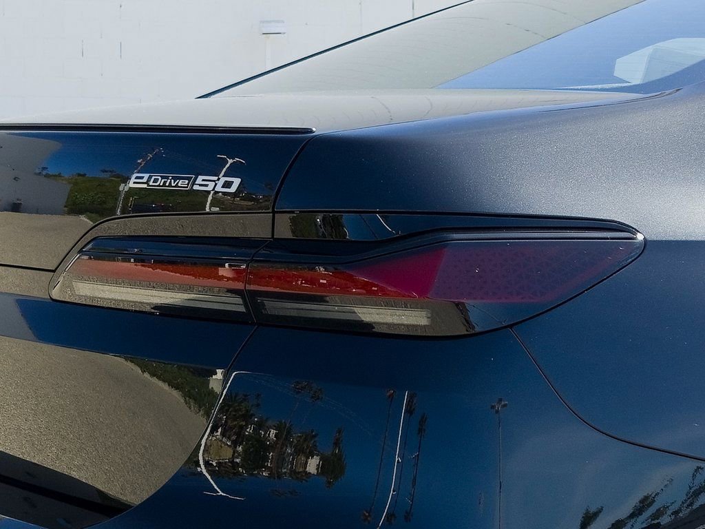 New 2026 BMW i7 eDrive50 w/ M Sport Package image 4