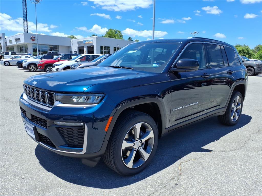 New 2026 Jeep Grand Cherokee Limited AWD/4WD image 8