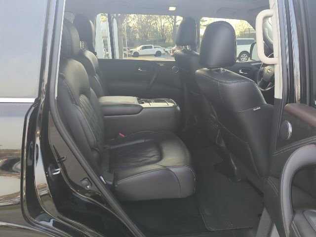Used 2024 Nissan Armada Platinum w/ Captain's Chairs Package RWD image 14