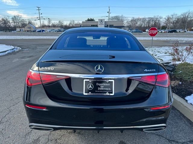 Used 2025 Mercedes-Benz S 580 4MATIC Sedan image 4