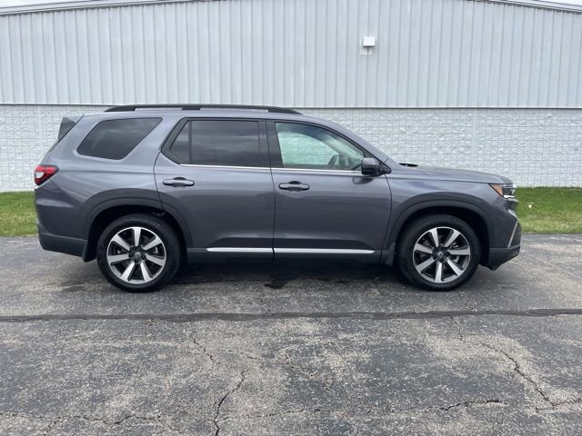 Used 2025 Honda Pilot Touring image 19