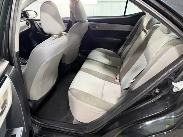 Used 2017 Toyota Corolla LE w/ Carpet Mat Package (TMS) FWD image 10