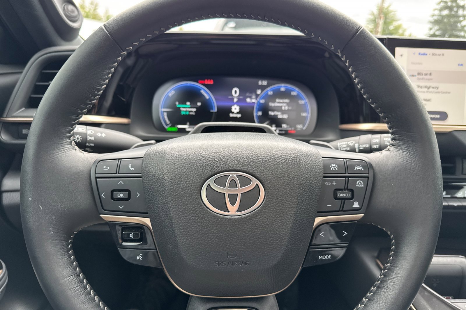 Used 2025 Toyota Crown Signia Limited image 23