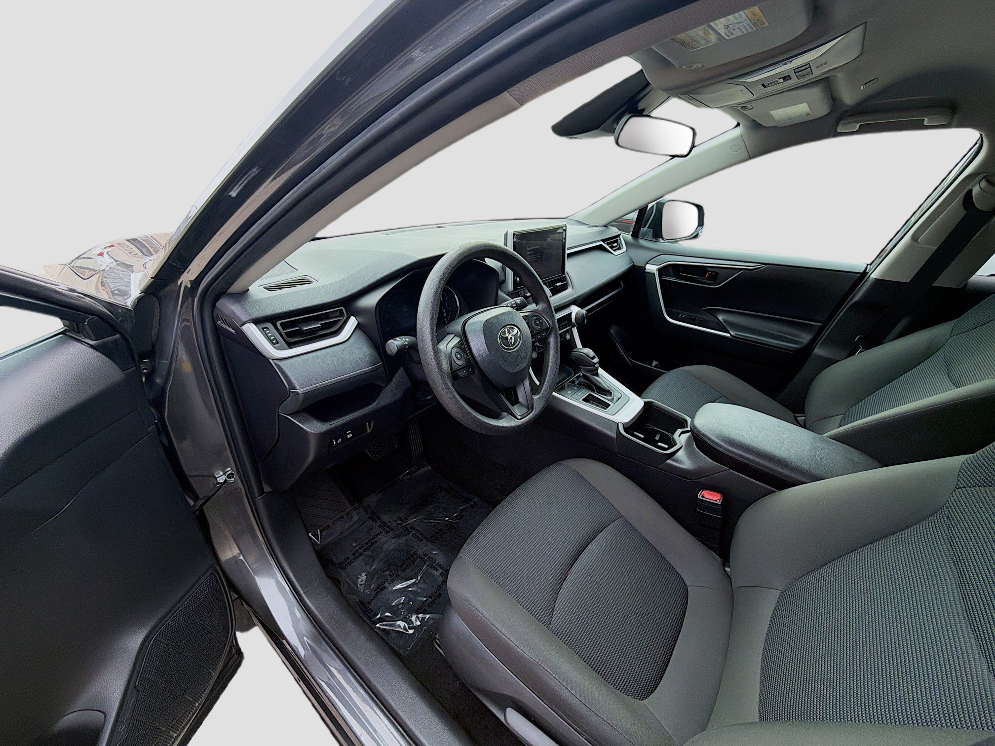 Used 2024 Toyota RAV4 LE FWD image 7