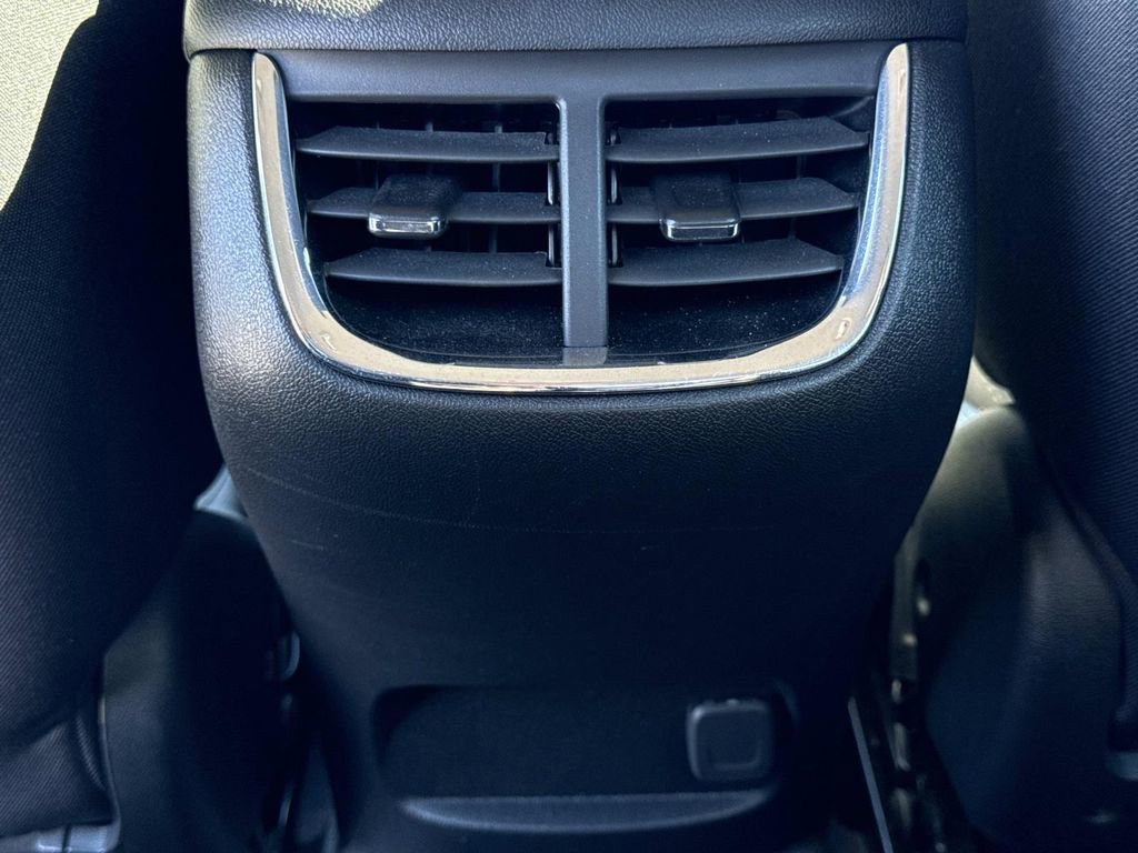 Used 2023 Chevrolet Malibu LT image 17