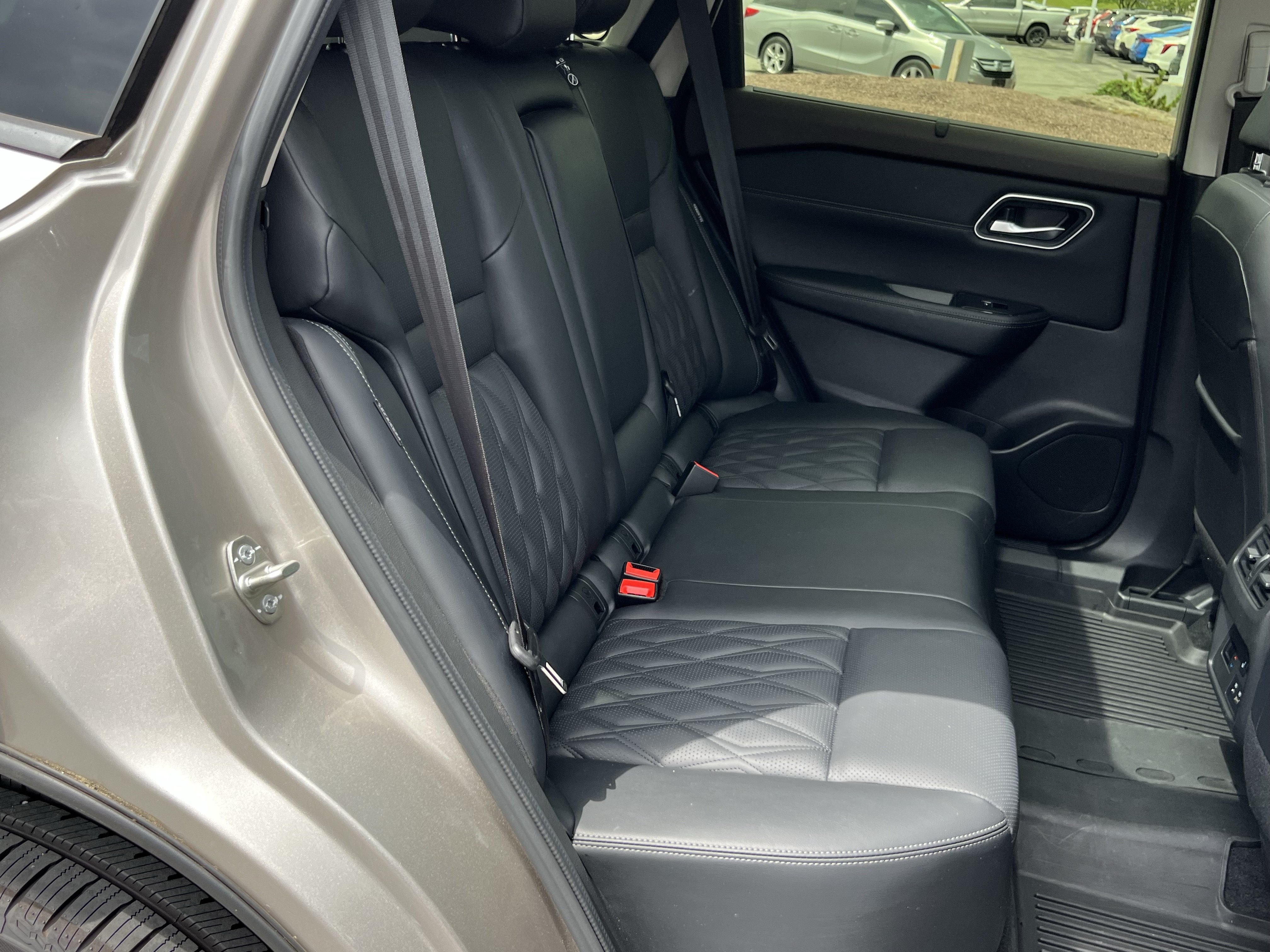 Used 2023 Nissan Rogue Platinum w/ Platinum Premium Package AWD/4WD image 4