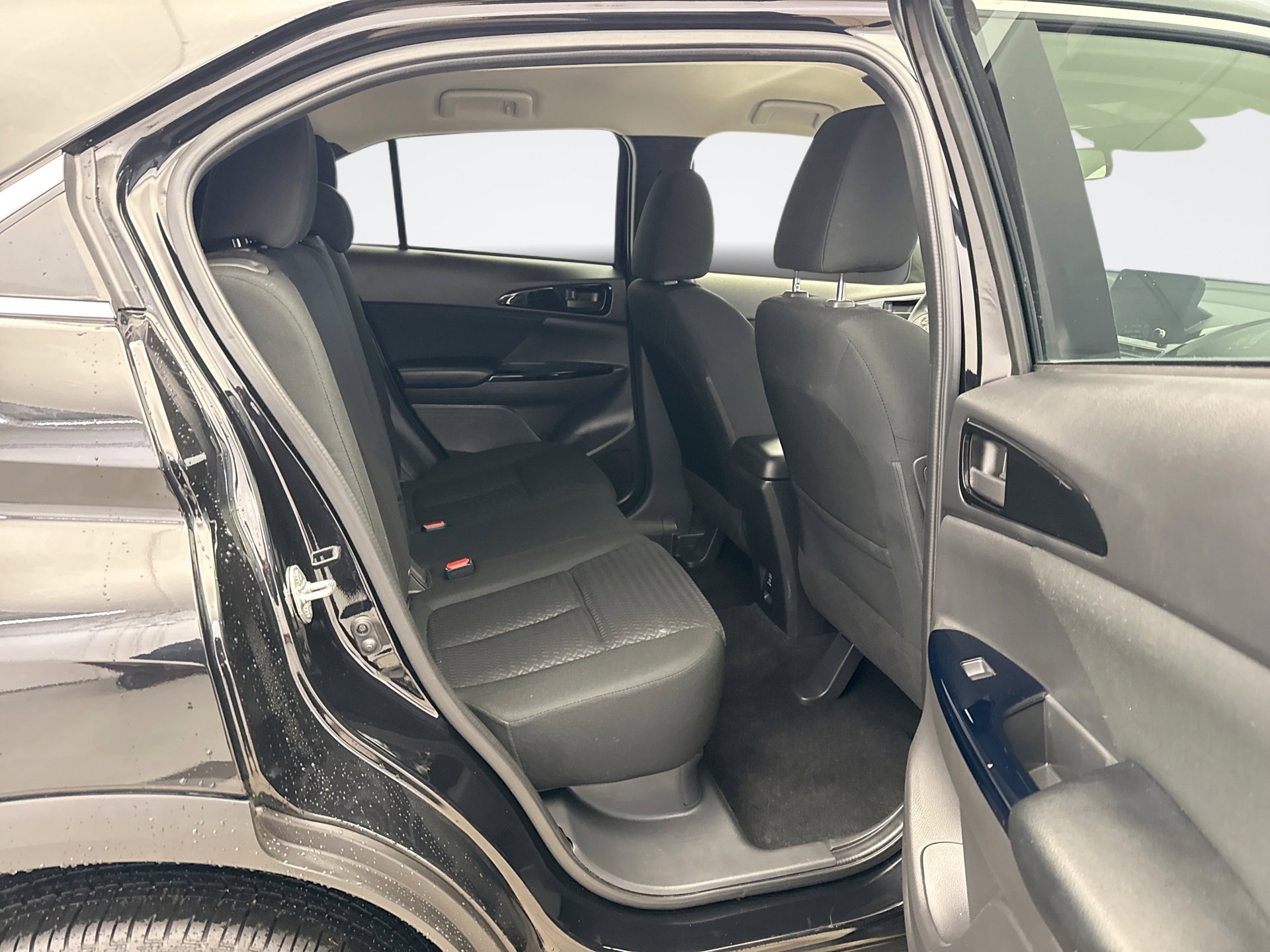 Used 2024 Mitsubishi Eclipse Cross LE image 17