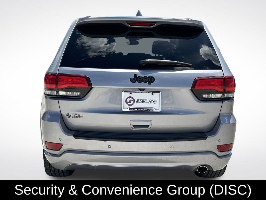 Used 2017 Jeep Grand Cherokee Altitude image 5