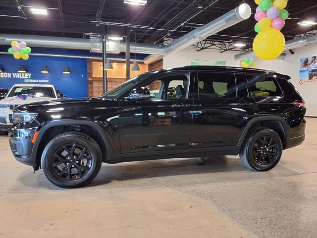 Used 2024 Jeep Grand Cherokee L Laredo AWD/4WD image 6