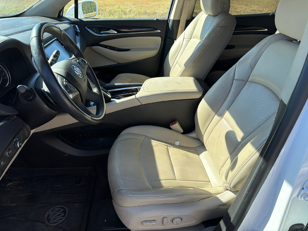 Used 2020 Buick Enclave Essence w/ Sound and Sites Package FWD image 9