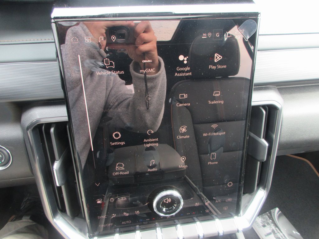 New 2026 GMC Acadia AT4 w/ Luxury Package image 19